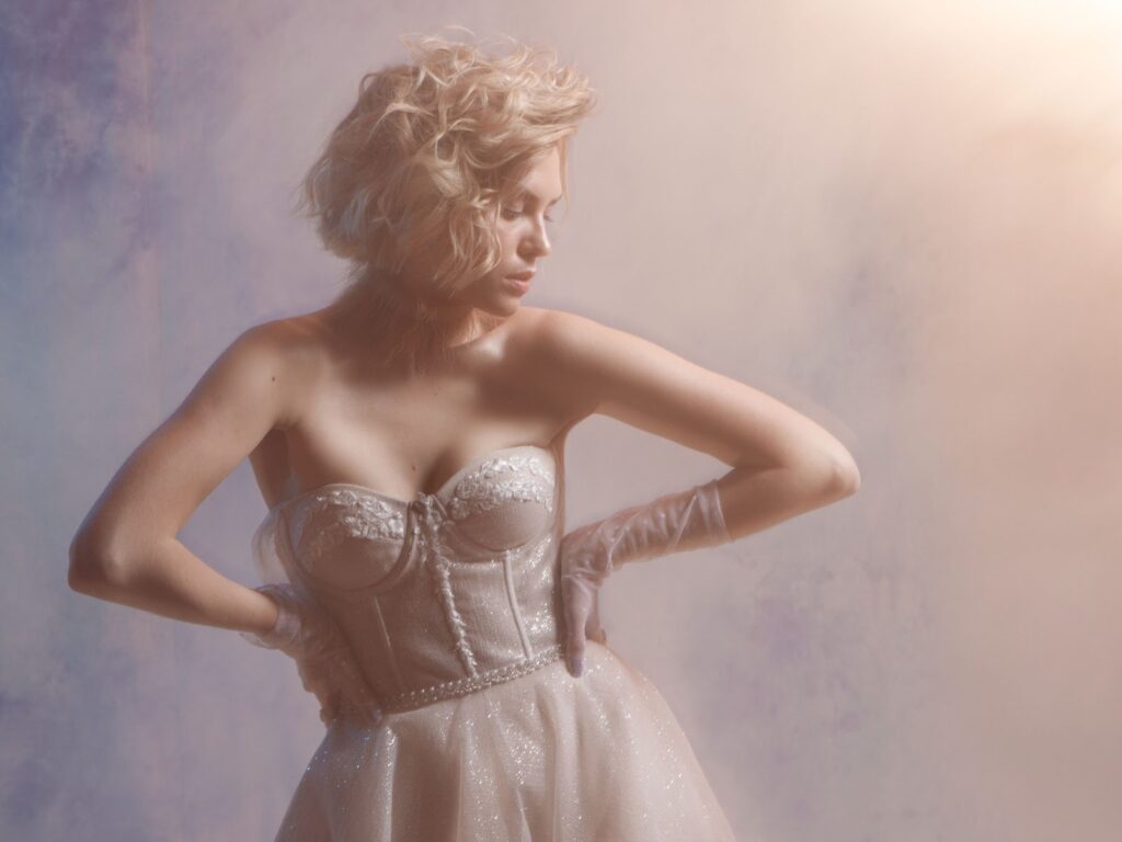 Comment choisir et Porter un Corset avec Élégance ?