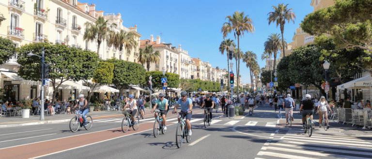 découvrez l'état des lieux du vélo à nice en 2025 : enjeux, avancées et défis pour la métropole, qui mise sur une progression réfléchie de la mobilité douce.