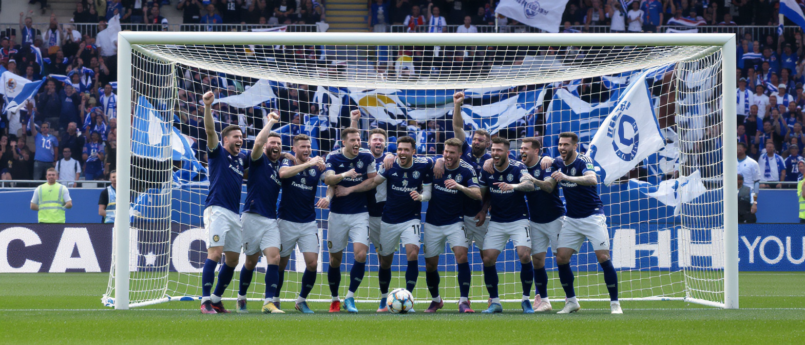 claude puel nommé entraîneur de l'ogc nice : il appelle à renforcer la cohésion de l'équipe pour progresser et atteindre de nouveaux objectifs.