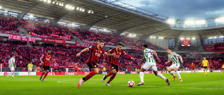 découvrez le choc passionnant des 32e de finale de la coupe de france entre l'ogc nice et l'asse. suivez toute l'action et les enjeux de ce match incontournable.