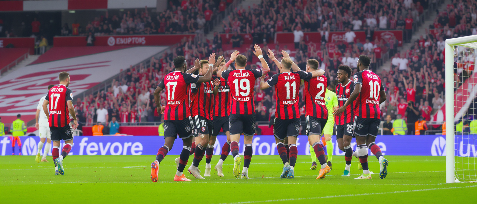 ligue 1 : l'ogc nice subit une lourde défaite 4-0 face à rennes dans un match dominé de bout en bout par les rennais.